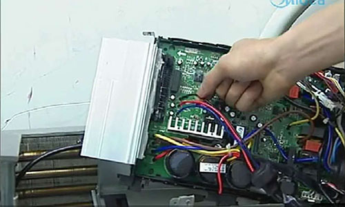 福绵美的空调电话是多少